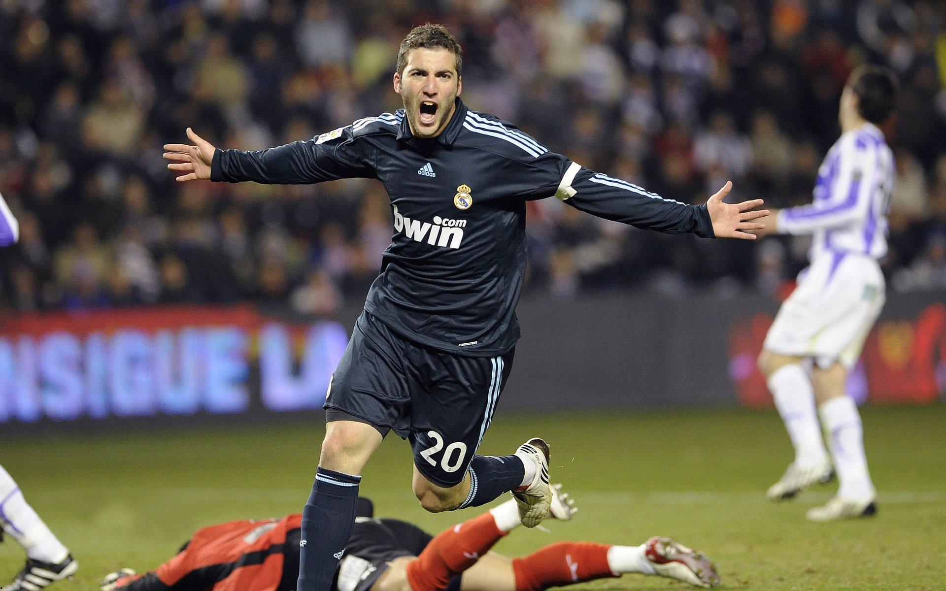 马洛塔谈双线争冠征程，迎战阿森纳与利物浦虽艰难，却正是足球魅力所在