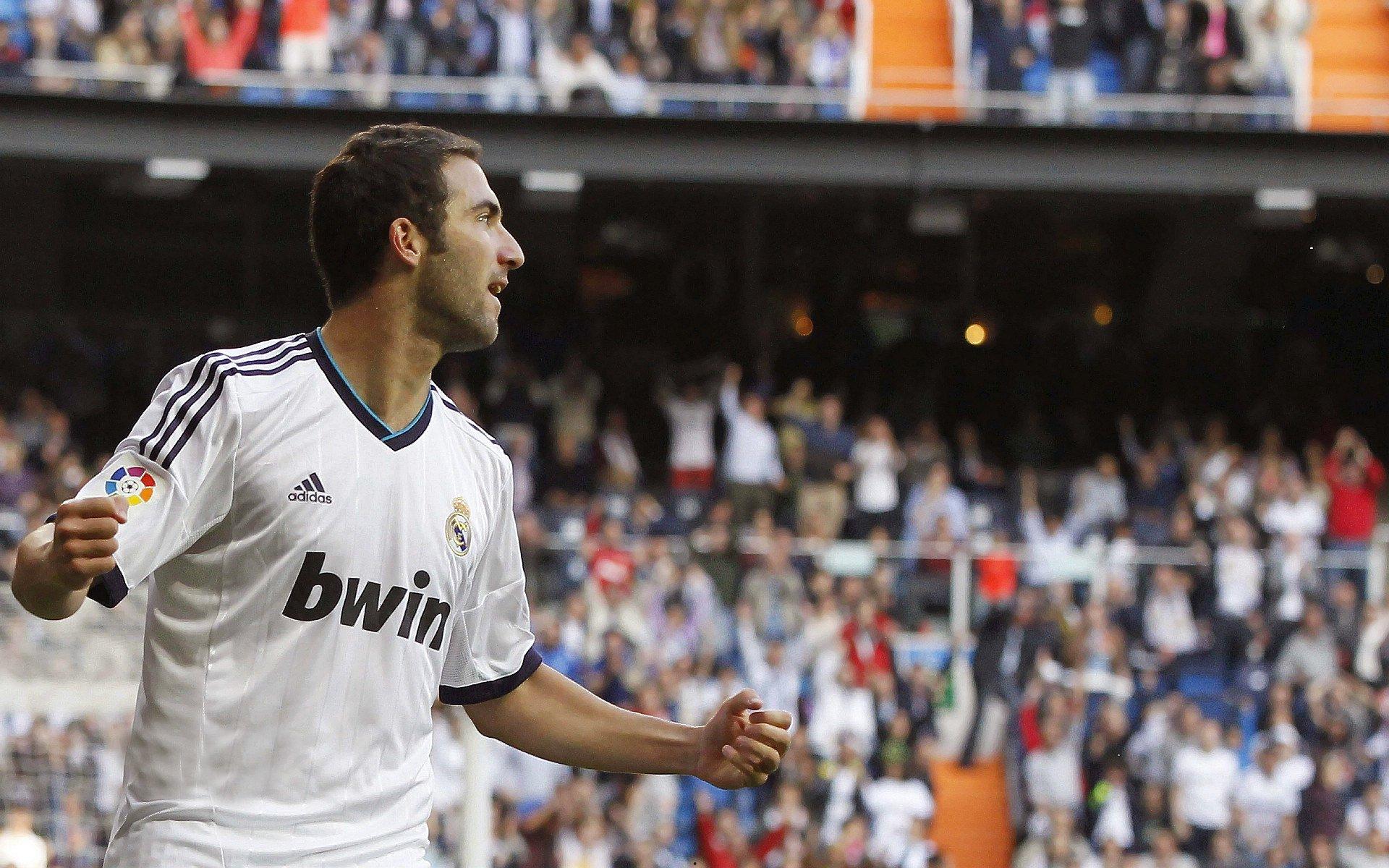 维拉续约风暴,埃梅里亲证与摩根-罗杰斯、麦金、卡什展开核心谈判,构筑未来基石