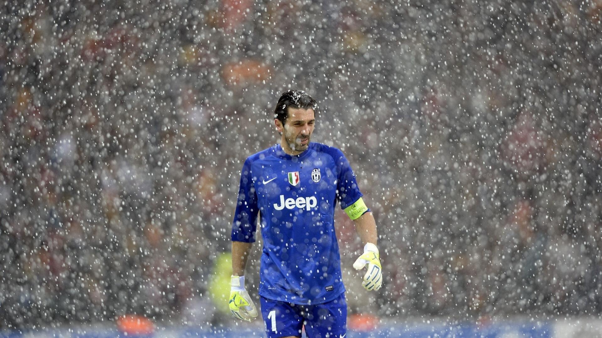 武磊社交媒体晒海报庆祝西班牙人重返西甲 中国前锋下赛季能否迎关键考验?